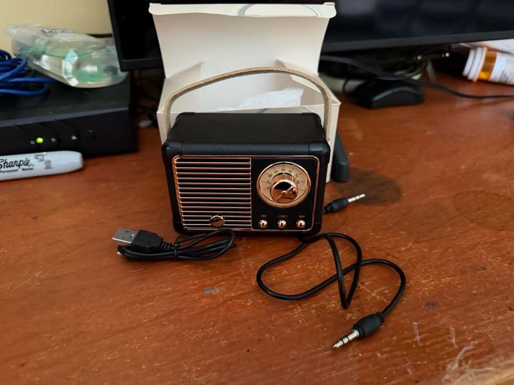 Retro Bluetooth Speaker Vintage Decor Portable Wireless Speaker Black TF Card